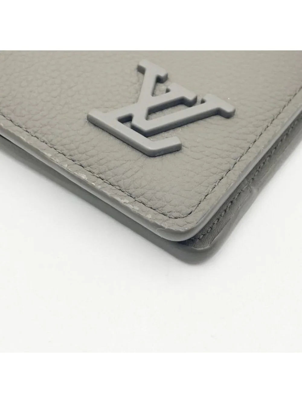 Louis Vuitton Bifold Wallet Portefeuille Multiple Khaki Aerogram Leather